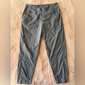 Athleta Trekkie North Jogger Pant Size 14